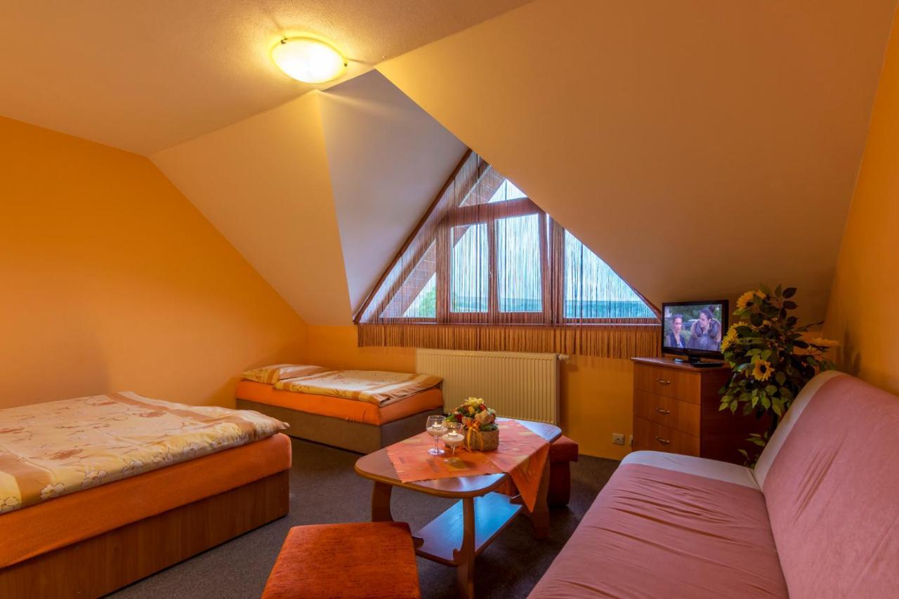 Penzion Palusak Stará Lesná Extérieur photo