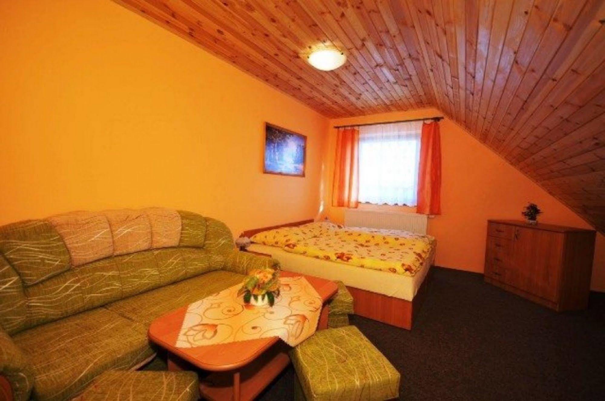 Penzion Palusak Stará Lesná Extérieur photo